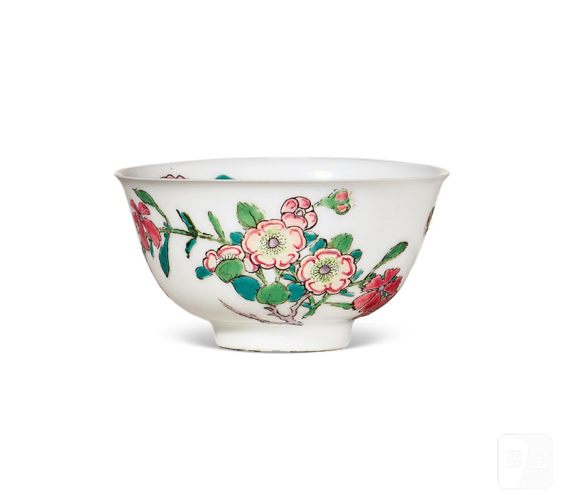 清雍正  粉彩花卉纹茶圆